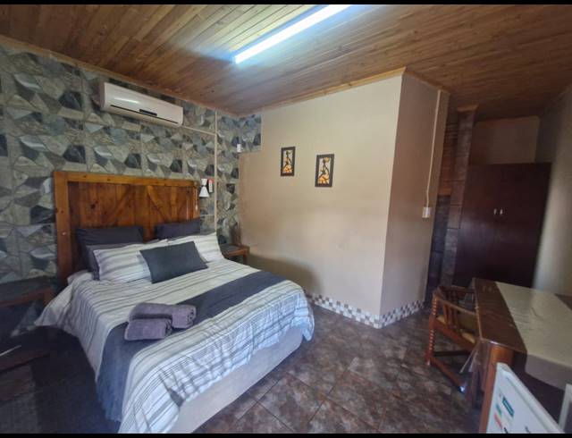10 BEDROOM HOUSE FOR SALE IN DIBENG